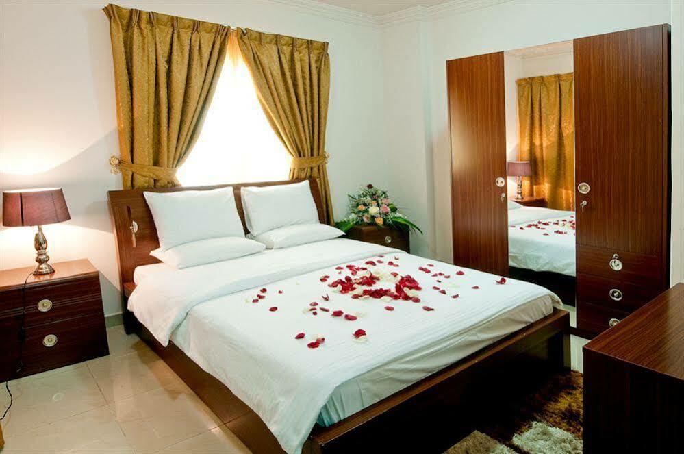 La Villa Inn Hotel Apartments Dauhá Exteriér fotografie